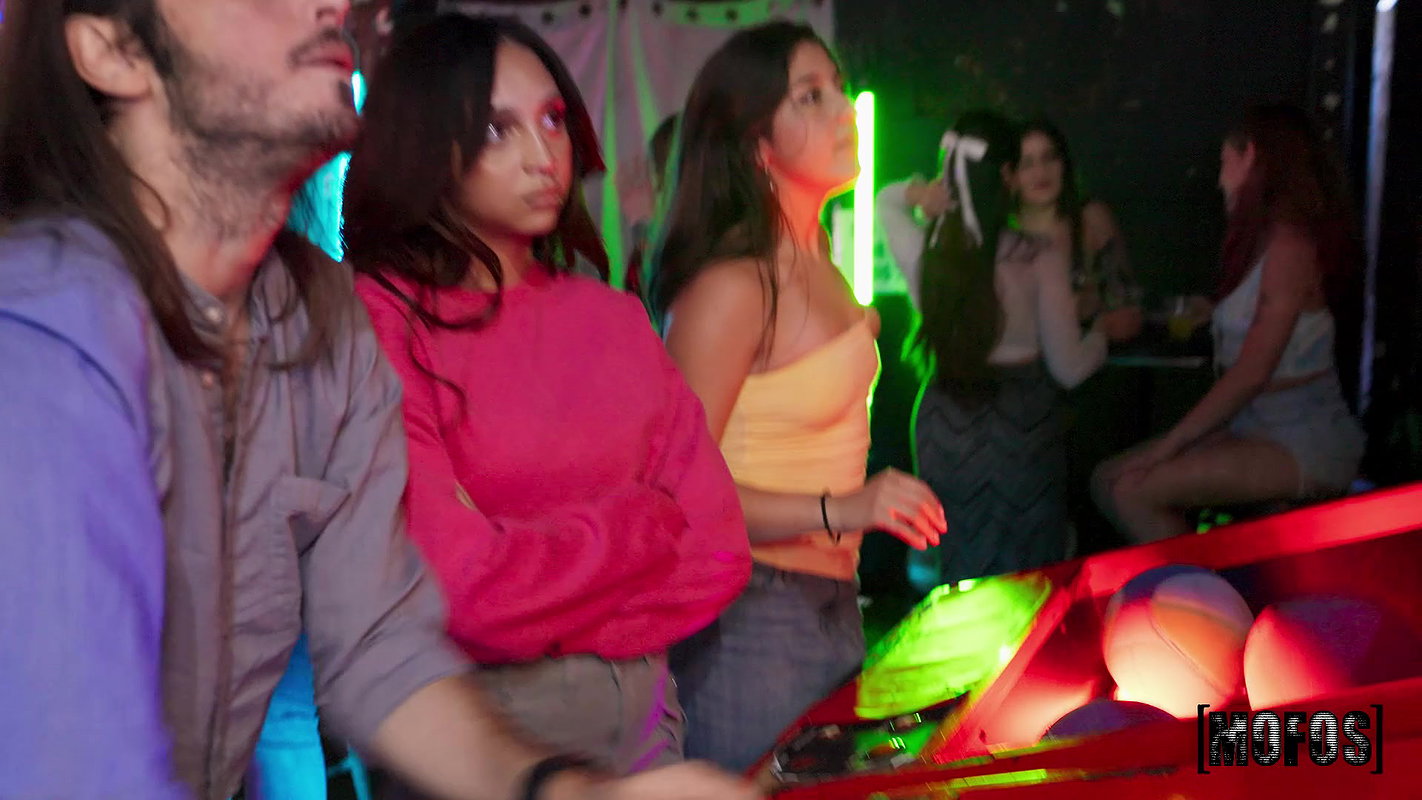 Katerina Karson – B-Ball and Underboob