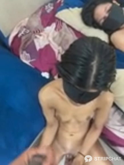 Cutenikkibaby Double penetration & Double Cum in mouth (2)