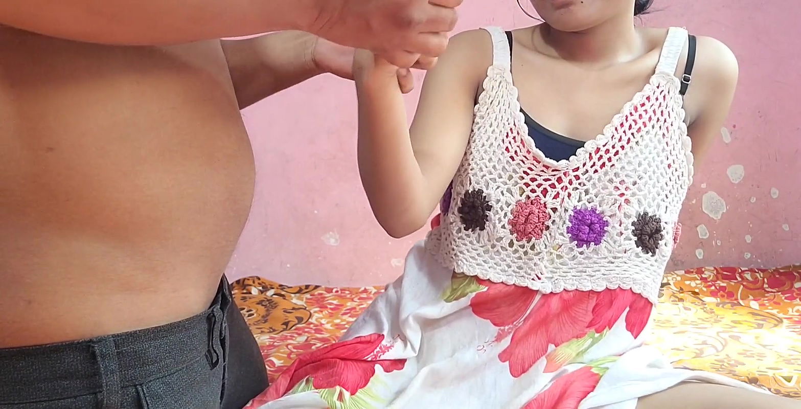 Indian ladaki ko bhabhi ke bhai ne choda.