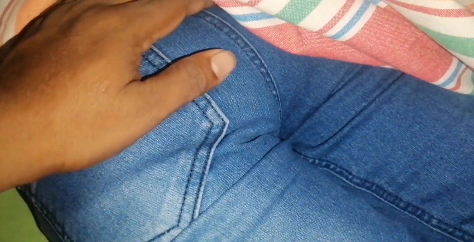 Indian Village Desi Girlfriend Boyfriend Sex fun in the hotel room 2023 new fuking videos.