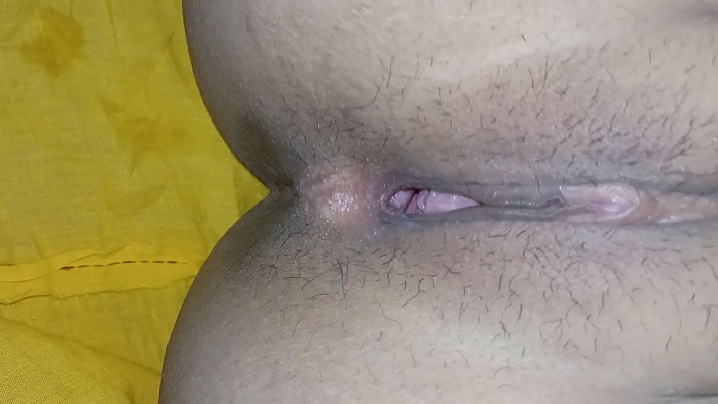 Lesbian indian bhabhi ki chut chodne ke baad ka seen.