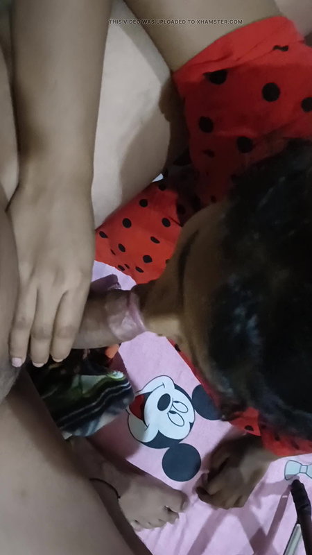 Muslim girls taking Hindu Lund in her pussy.
