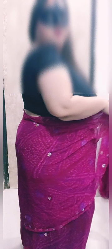 My First Video Indian Plus Size Model Saree Stripping Black Blouse.