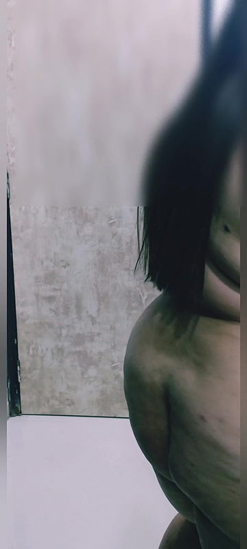 My First Video Indian Plus Size Model Saree Stripping Black Blouse.