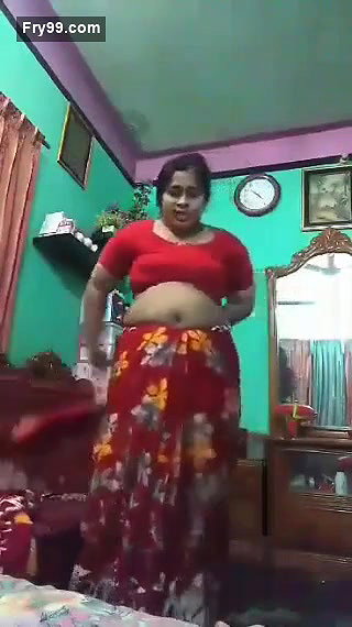 Unsatisfied Married Bhabi Showing Her BigAss And Pussy For Husband
