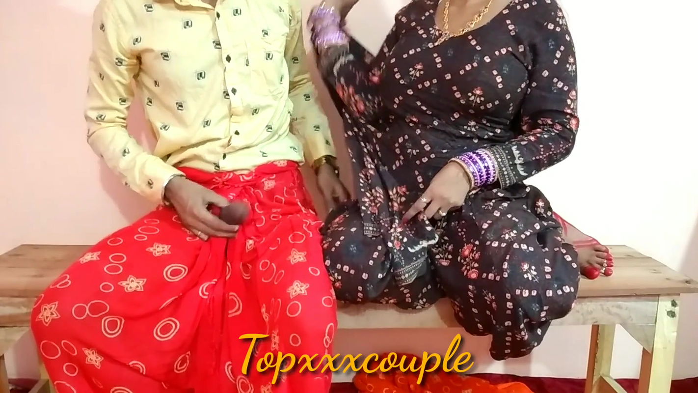 REAL BHABHI fucked by dewar on the table – full scene.