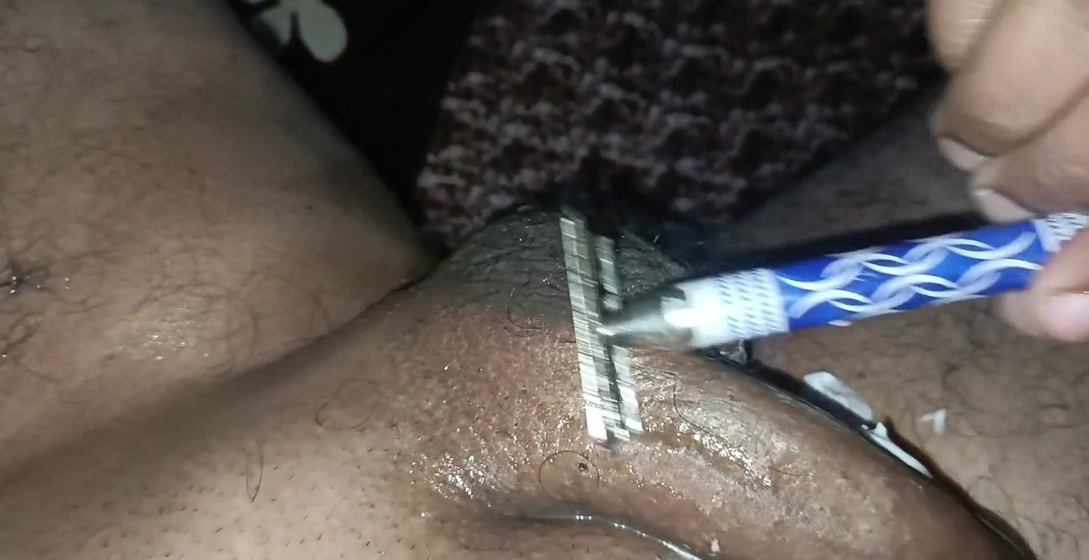 shaving karke ki chudai hot wife.