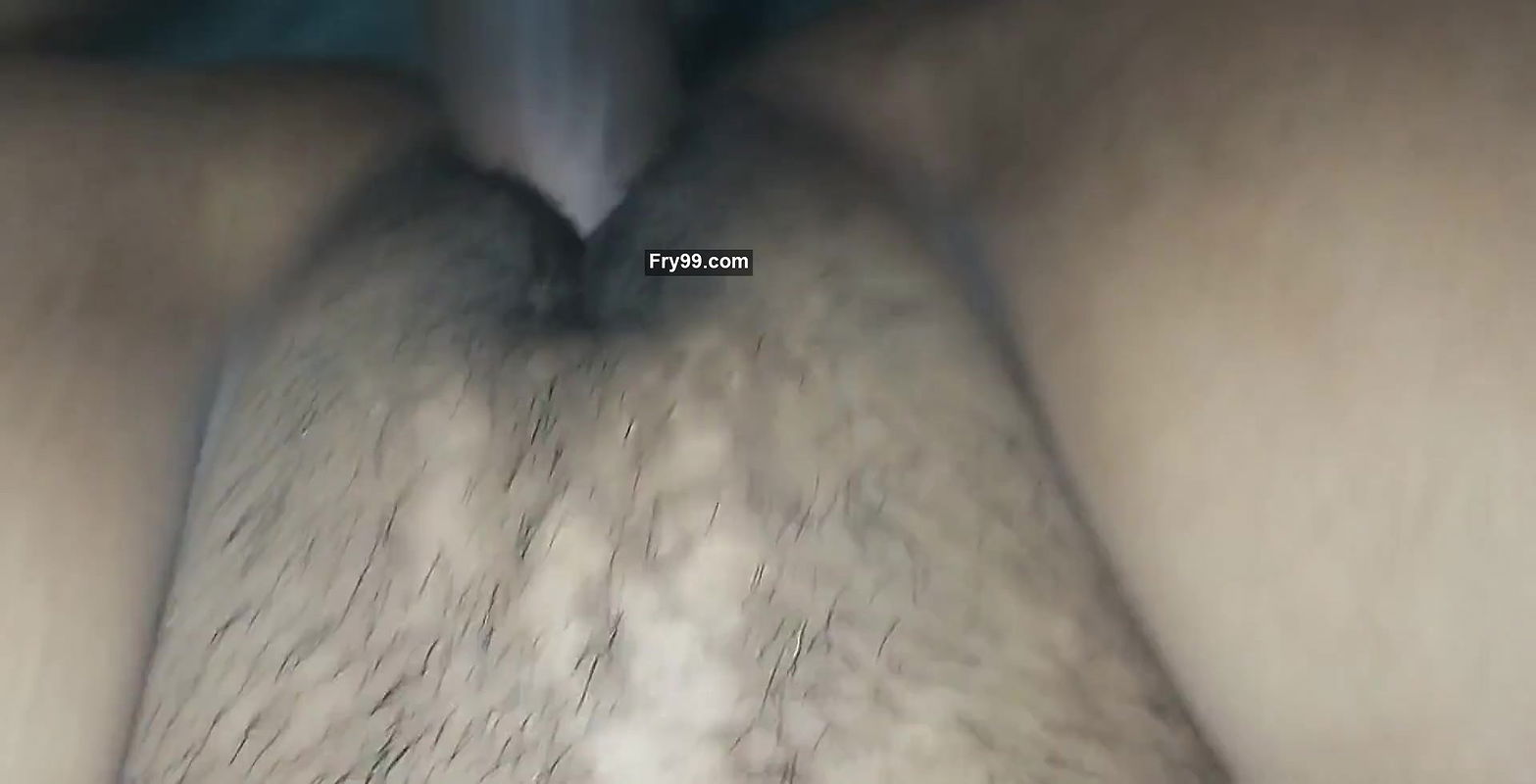 Sukhi Chut ko Apni Lund ke Pani se Gila Kiya.