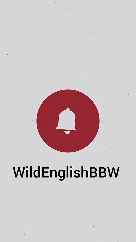 WildEnglishBBW home alone fingering my fat pussy.