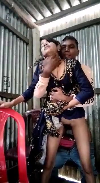 Extremely Cute Young Bengali Girl Painful Stand Fucking with Audio