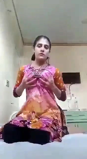 Beautiful Pashto Girl Showing For Lover