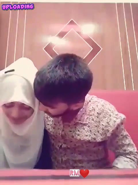 Extremely Cute Bangladeshi Girl Enjoying with BF in Restaurant & her Best Friends Recording Video
