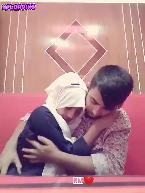 Extremely Cute Bangladeshi Girl Enjoying with BF in Restaurant & her Best Friends Recording Video