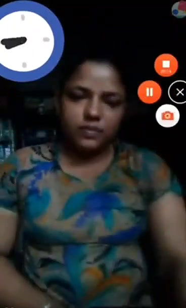 Married Bhabi Showing Lover