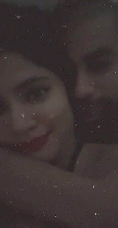 Beautiful Paki Babe Enjoying with Lover