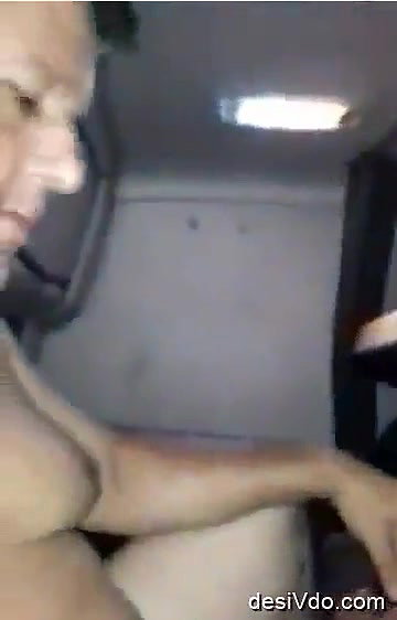 Train Chudai – Full Nude Shameless Blowjob & Fuck in Sleeper Coach!!!