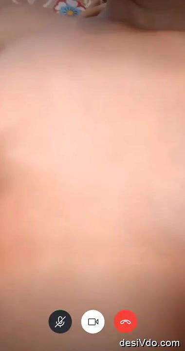 Teen Girl Showing her Jism on CAM