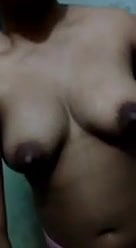 Desi Girl Showing boobs