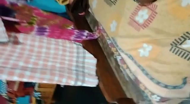 Jija Pressing sali Boobs