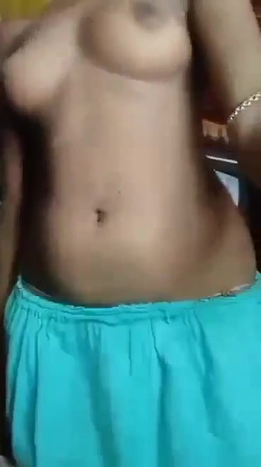 Cute Village Girl Showing Her Sexy Figure