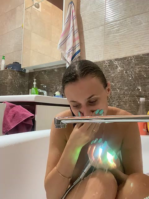 Flossy_Vettie 8 hot shower show