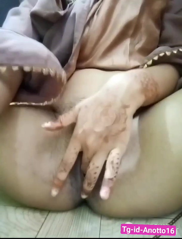 Latasha17 4 hot pussy fingering