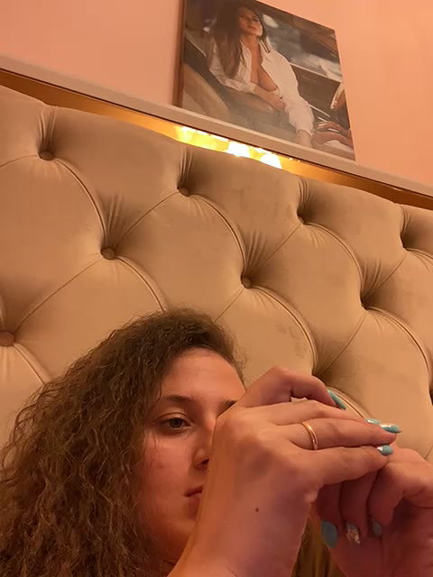 Flossy_Vettie 6 erotic strip show