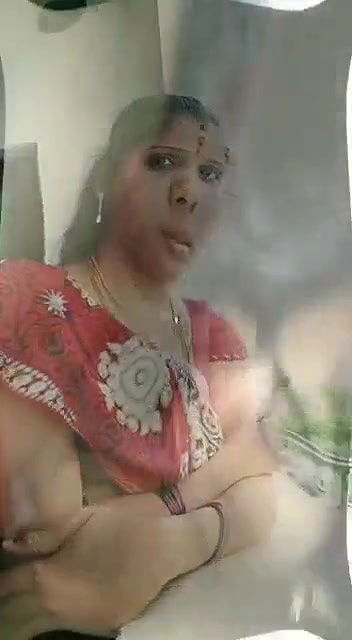 Tamil Bhabhi Giving Blowjob