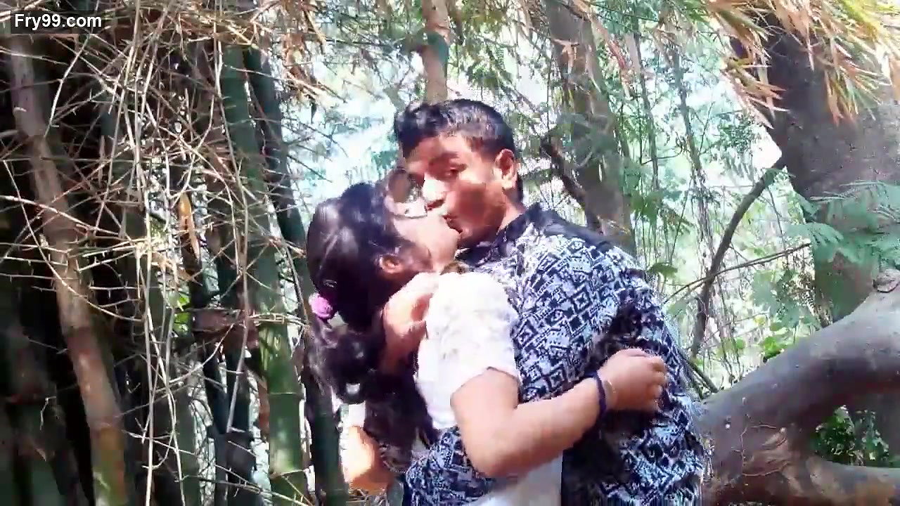 Indian Girl Open Air Romance