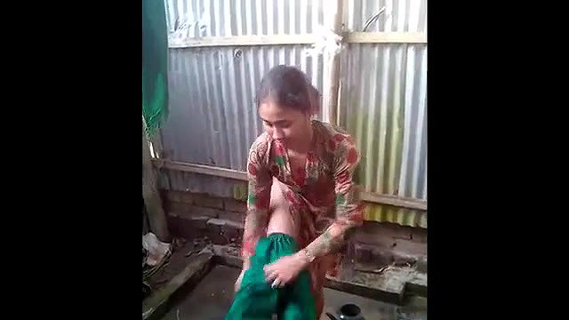 Desi Village Girl Outdoor Shower