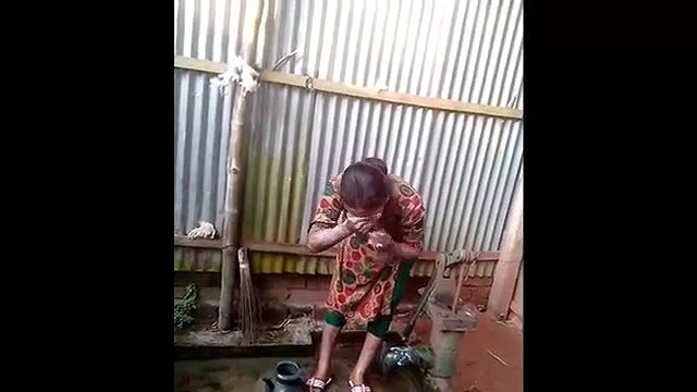 Desi Village Girl Outdoor Shower