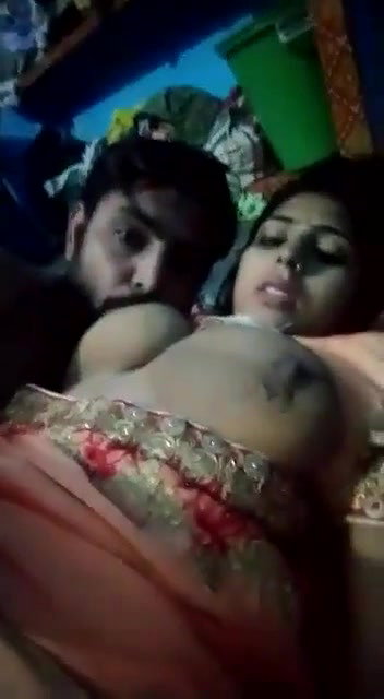 Beautiful bhabhi having