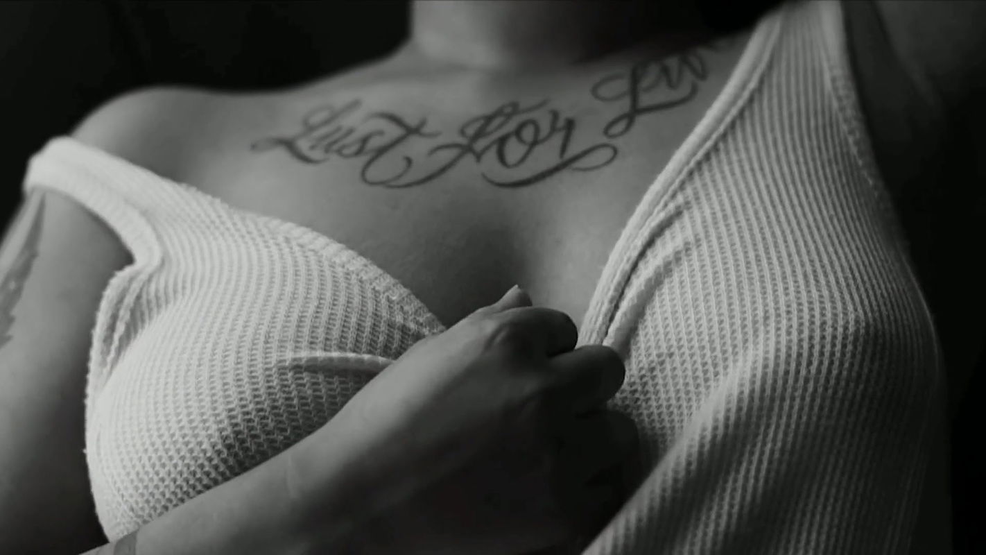 A Portfolio Of Self Portroit!!!This Content Show Some Nudity. Script Based (A)