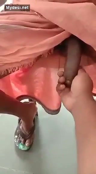 Mallu ucle Showing his Penis