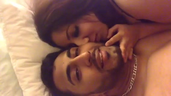 Beauty Teen girl Enjoys in bed with Boyfriend