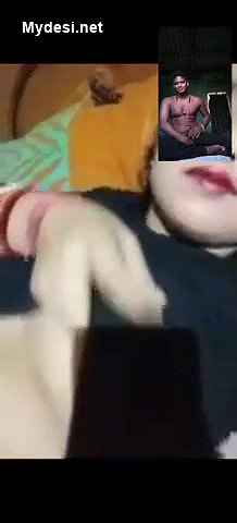 Newly wed bhabi showing boobs to her ex