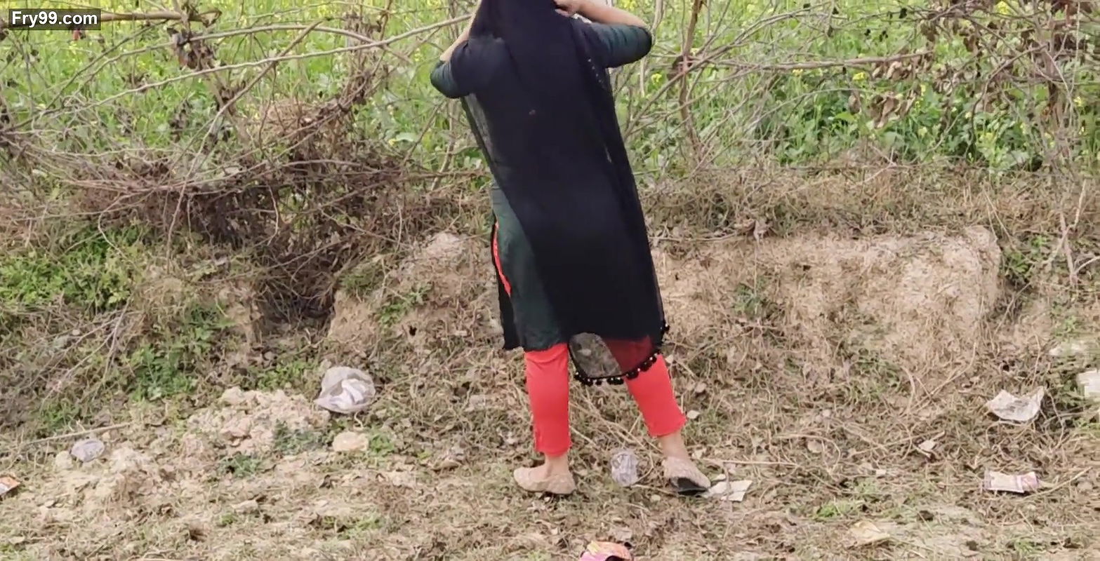 Teacher and student outdoors fucking pussy licking girl friend