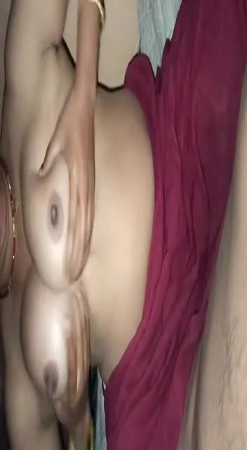 Village sexy bhabhi giving