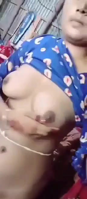 Village Girl Showing For Lover
