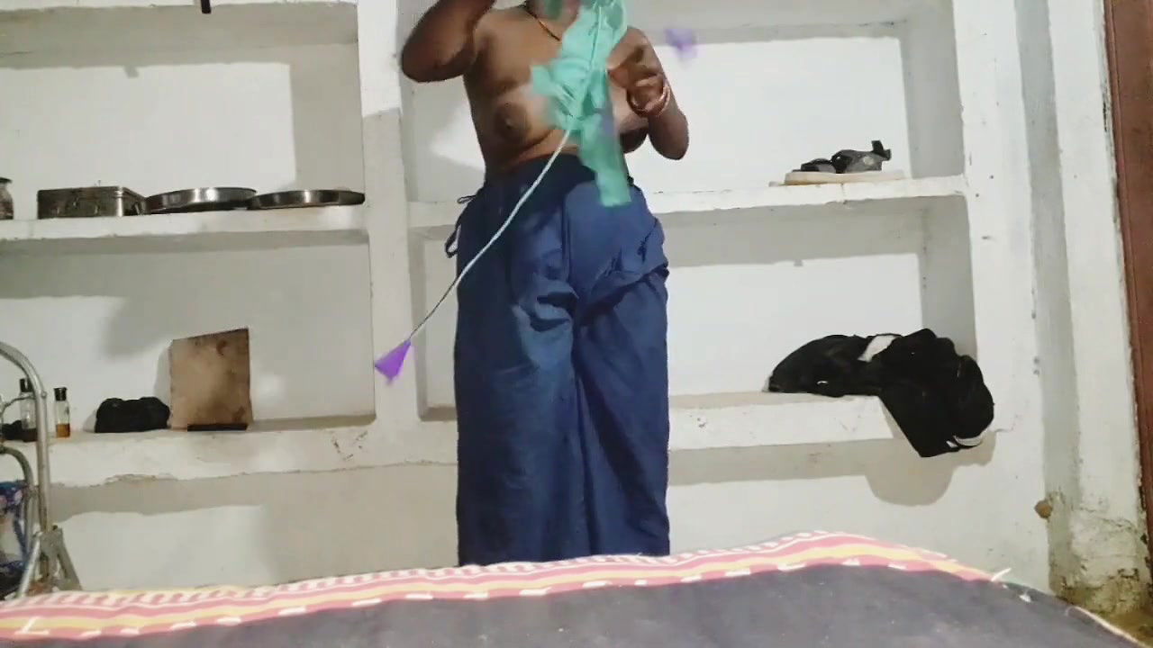 i fuck my pussy for the first time the seal is broke