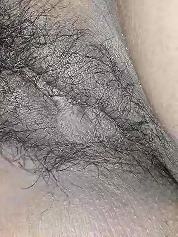 indian bhabhi showing her tight puss