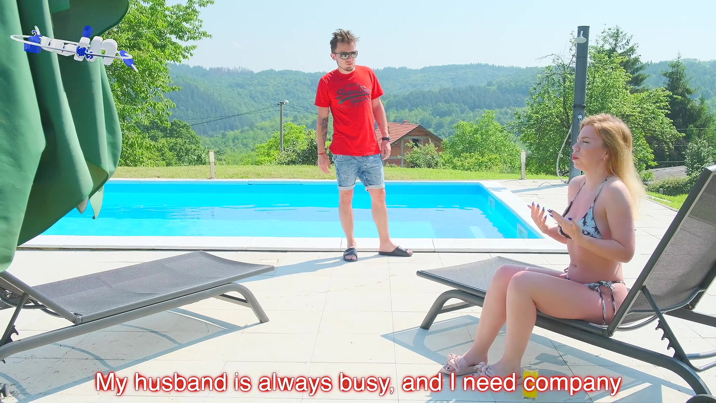 Perfect big booty ass petite blonde milf solo show_1119d714