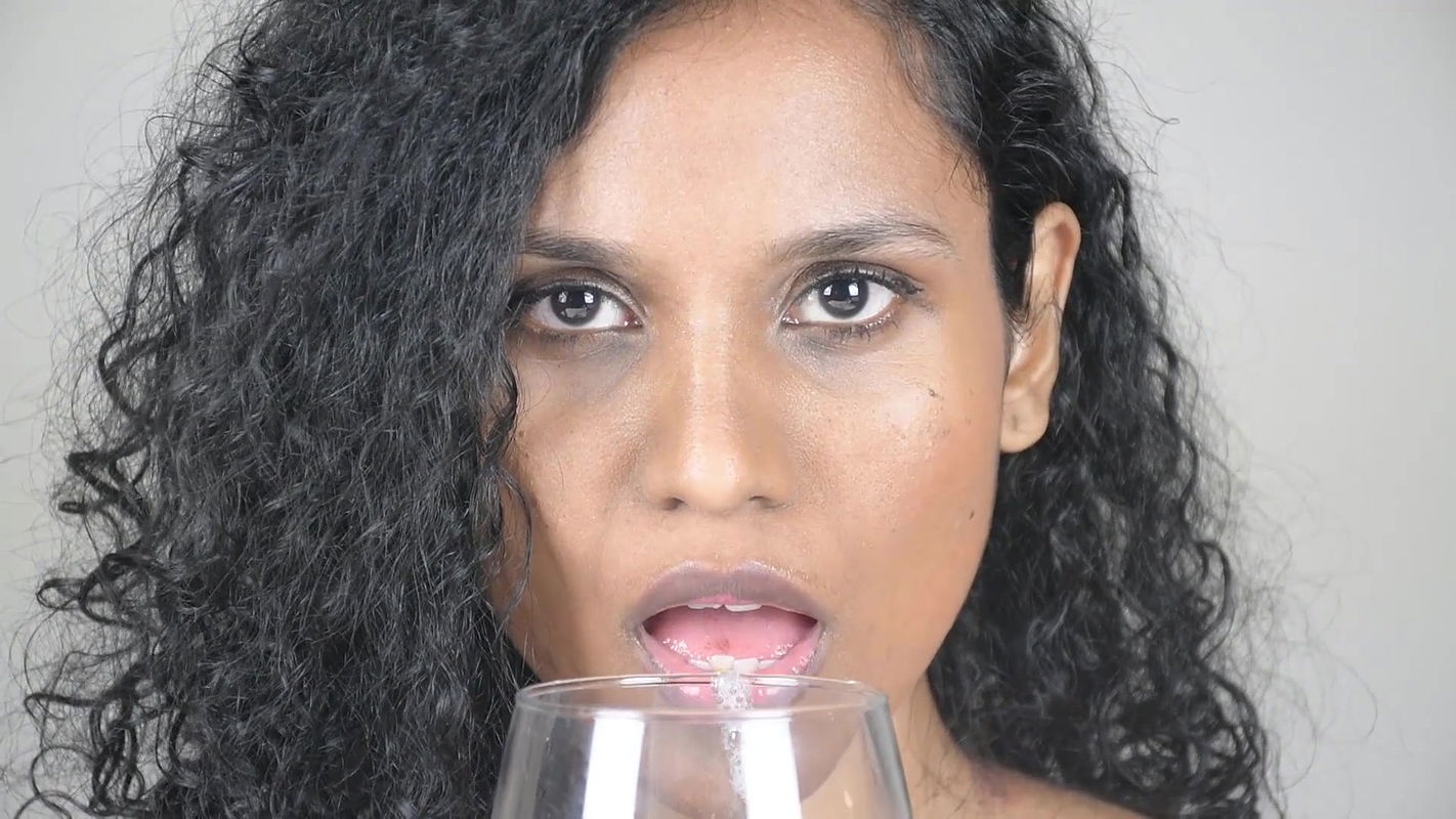 spit drool play with lily