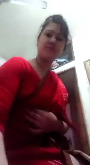 Beautiful Nehar Bhabi Showing