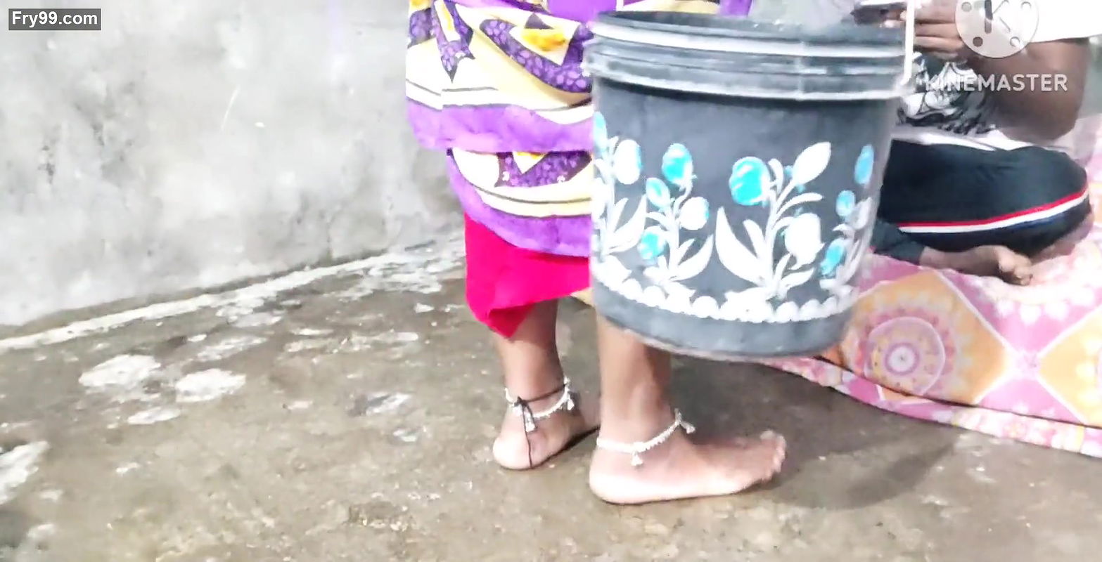 Kamwali Bai ko chod dia with Hindi audio