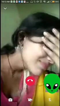 Beautiful Girl In Saree Showing On Video Call And Pussy Fingering Video For BF