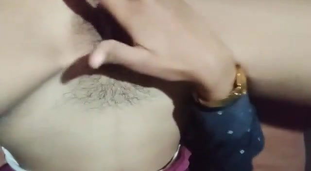 Unsatisfied village bhabhi fingering and cumming