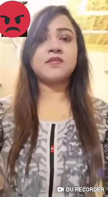 Desi sexy wife nice boobs