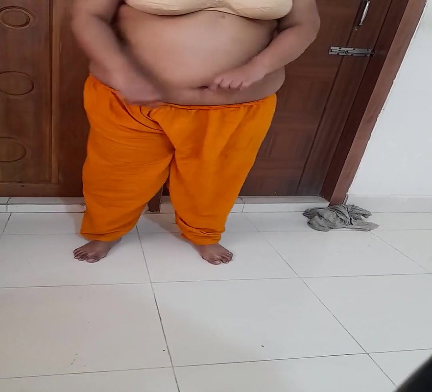 (pota ne dade ko choda) Indian Hot 60 year old granny fucked by 19 year old Guy