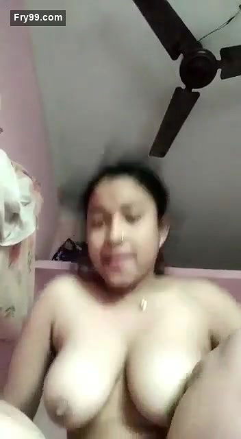 desi sexyy bahbi hot boobs